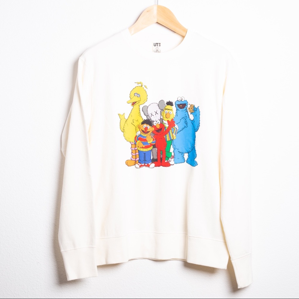 Uniqlo Kaws Sesame Street Sweatshirt Men’s Medium